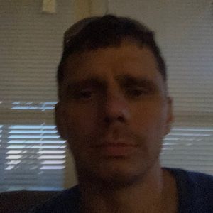 Meet your Posher, Dennis